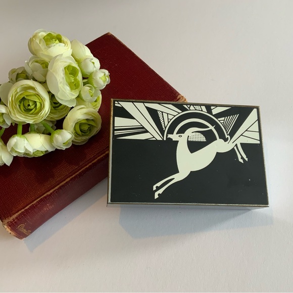 White&Black Gazelle Box - Picture 10 of 11